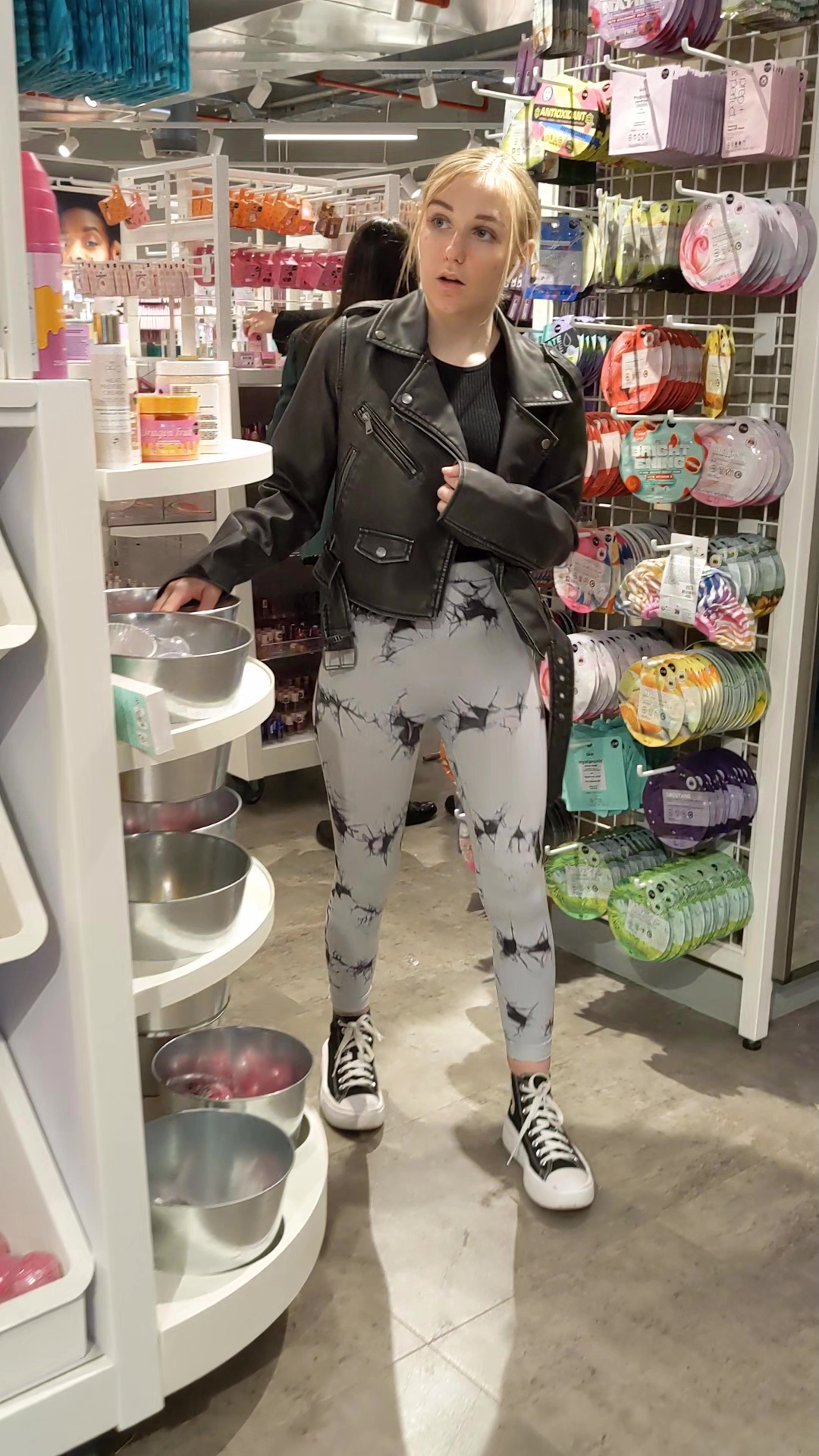 Cute VTL Shopping