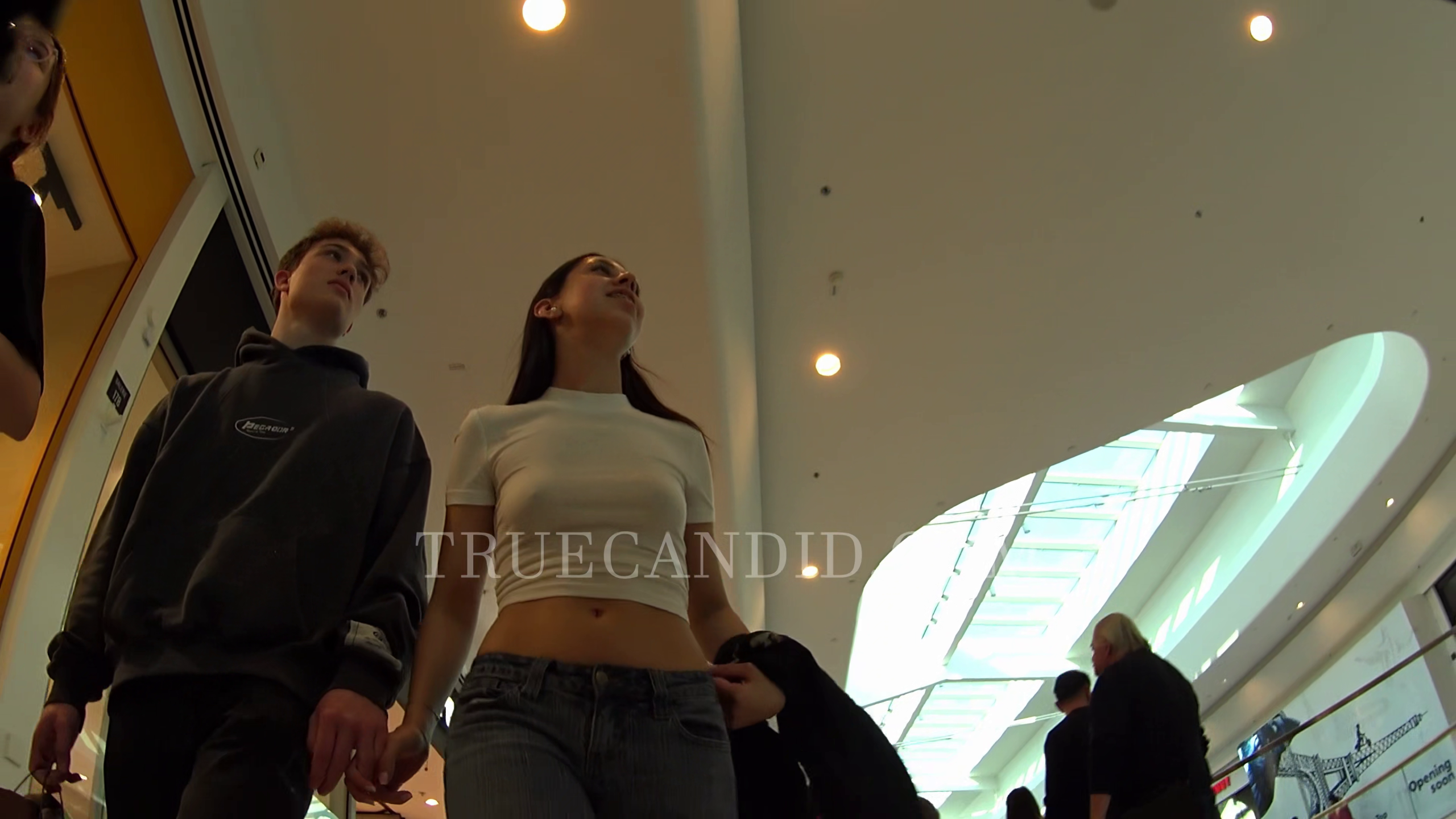 Braless Teen 4K